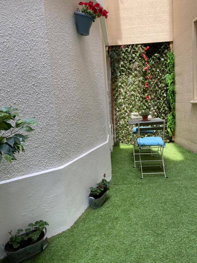 Petite Maison Hyper Centre De Proche